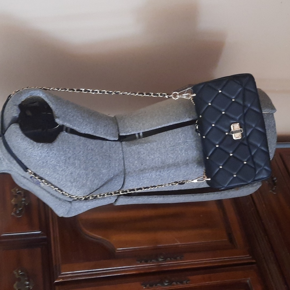 Badgley Mischka vegan leather NWT